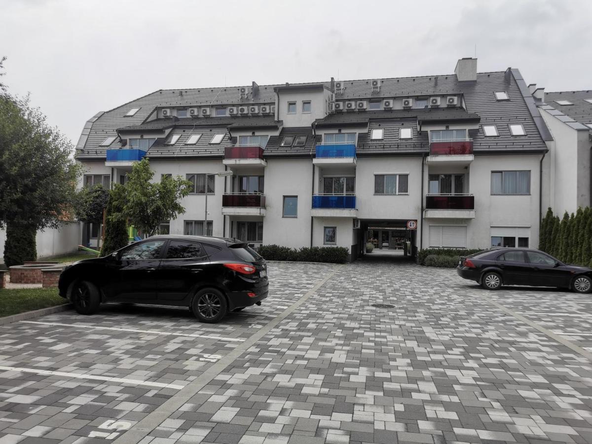 Szabo Apartman Sárvár Eksteriør billede