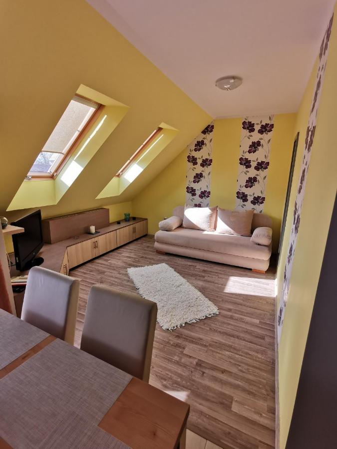 Szabo Apartman Sárvár Eksteriør billede